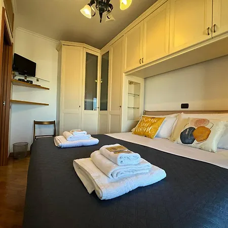 View In Ostiense With Balcony * 罗马