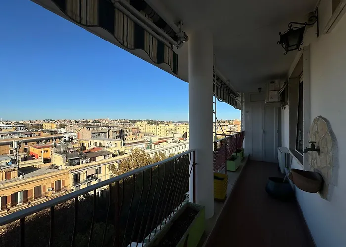 View In Ostiense With Balcony Daire Roma
